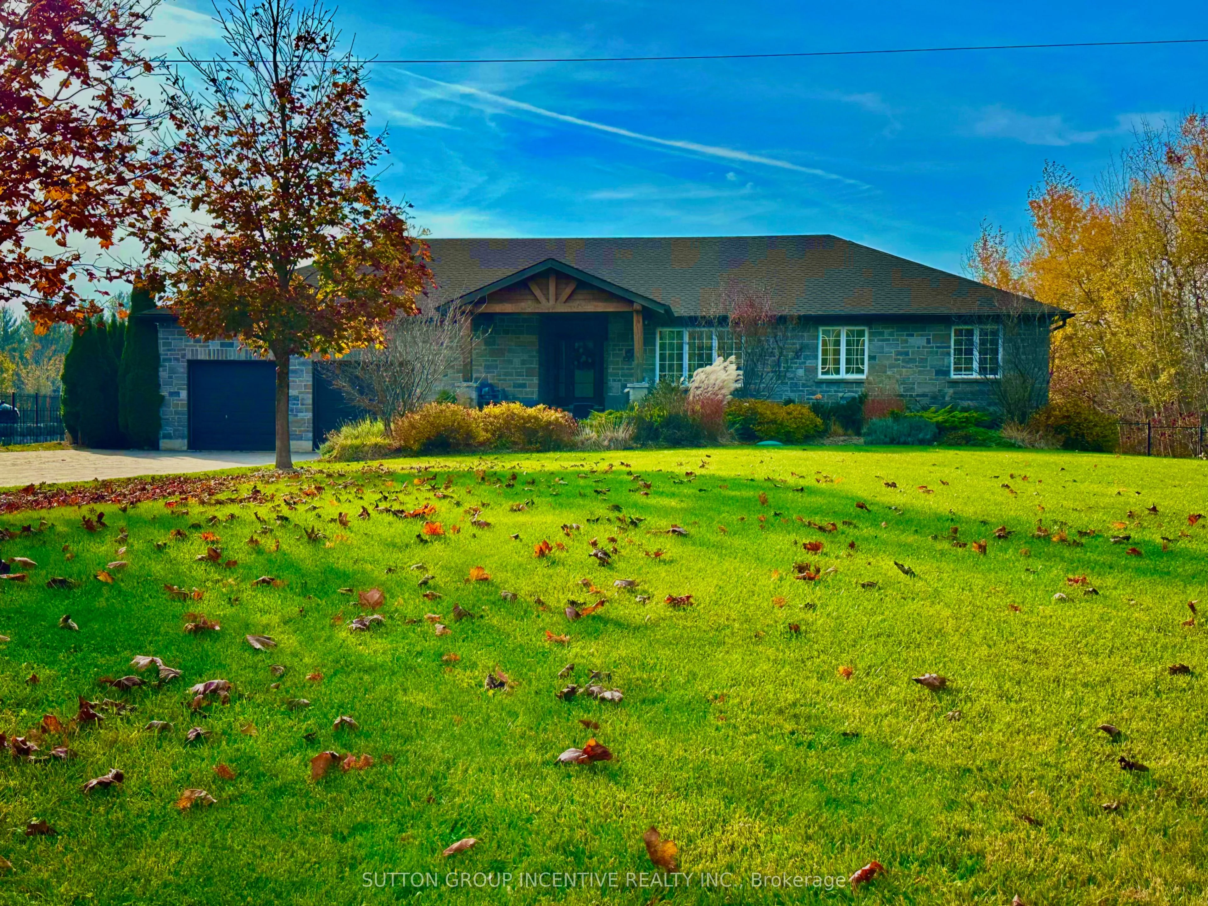 Detached in Essa