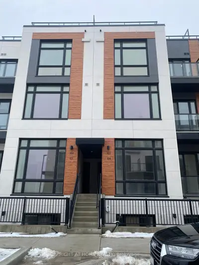 Condo Townhouse in Richmond Hill