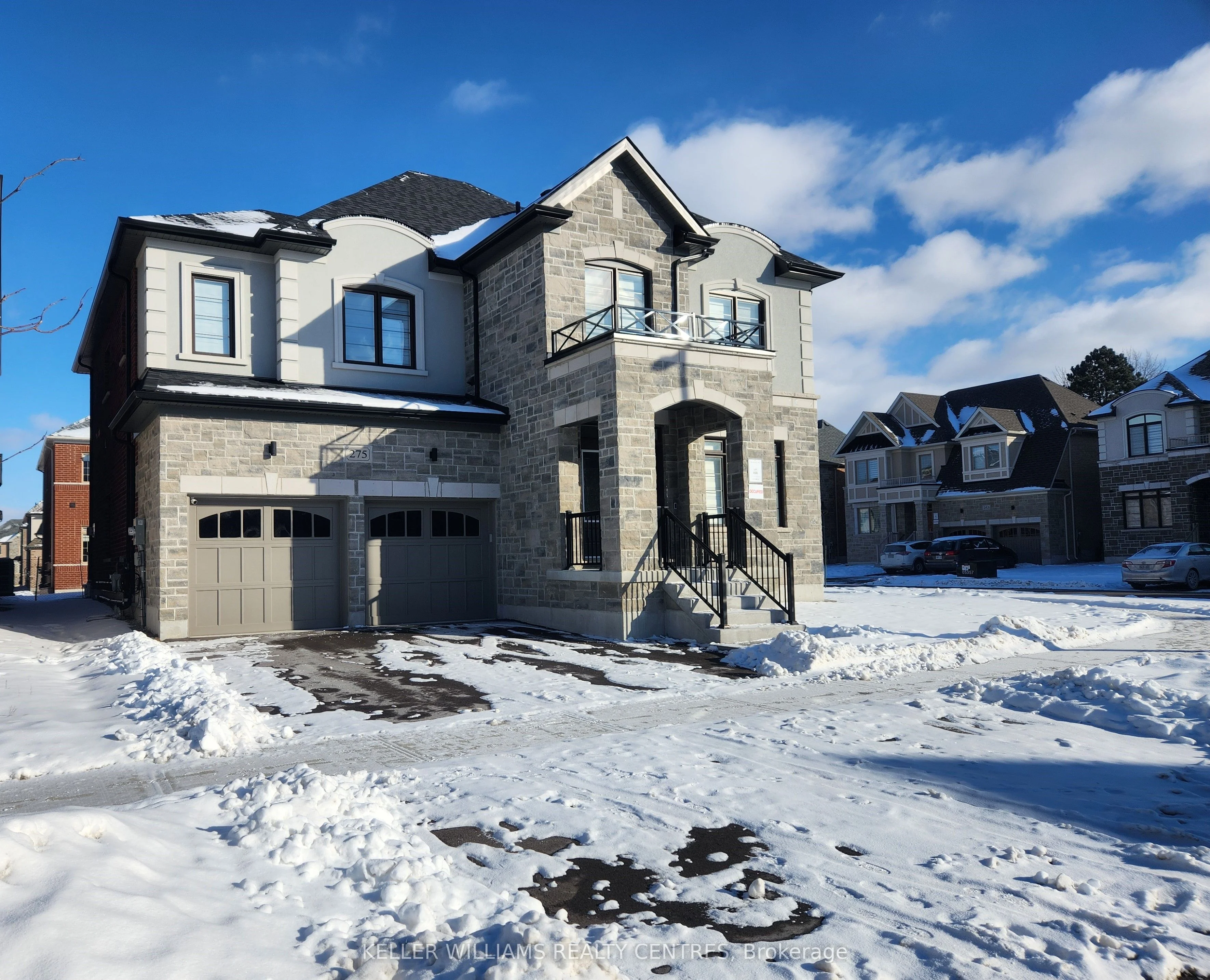 275 Danny Wheeler Boulevard, Georgina, On L4p 0j9