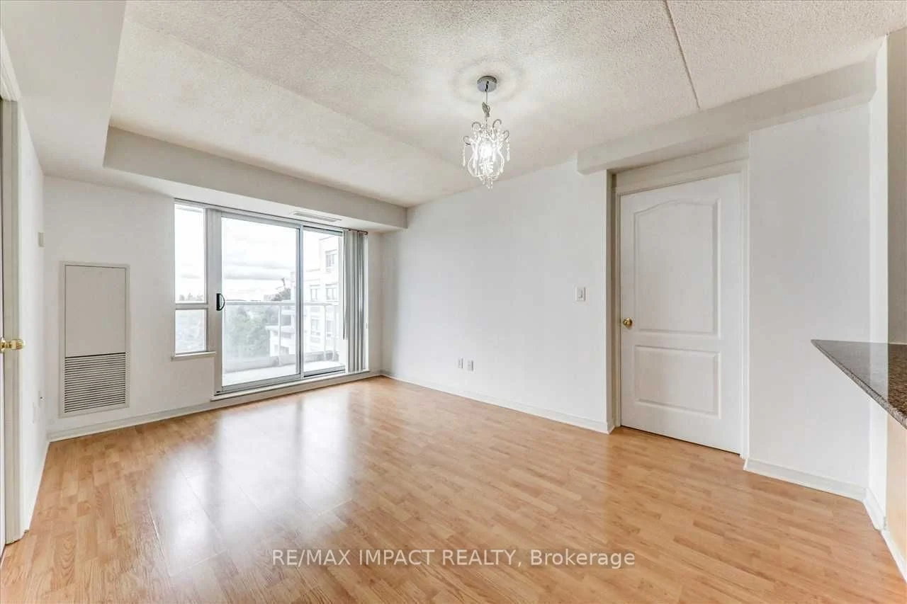 4600 Steeles Avenue 716, Markham, ON L3R 5J1