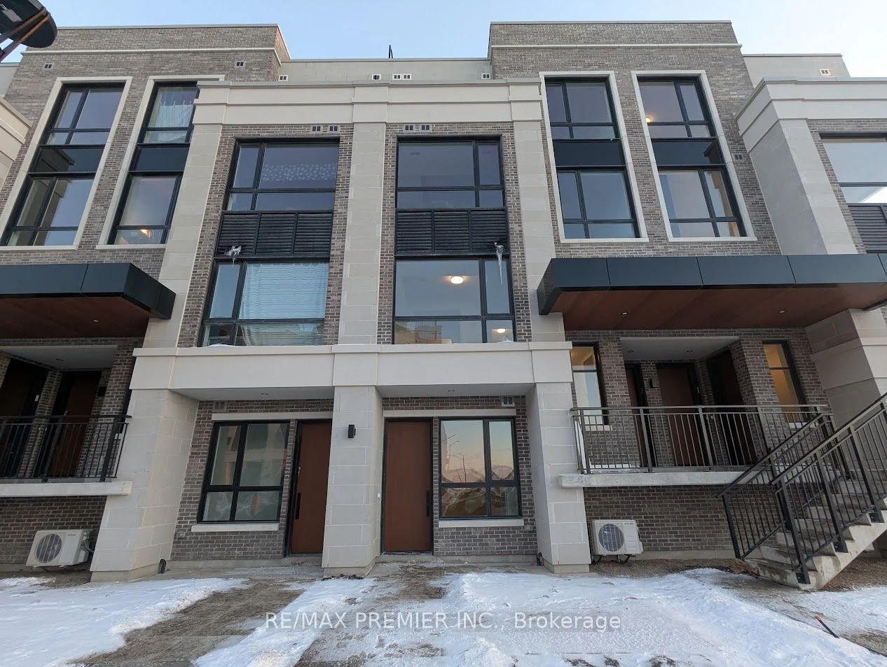 9 Walder Lane 102, Richmond Hill, On L4s 0p7