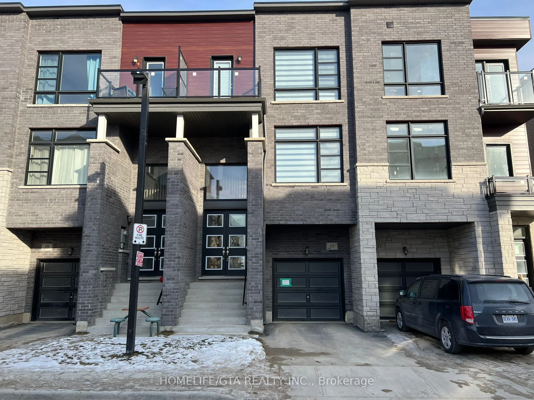 Att/Row/Townhouse in Vaughan