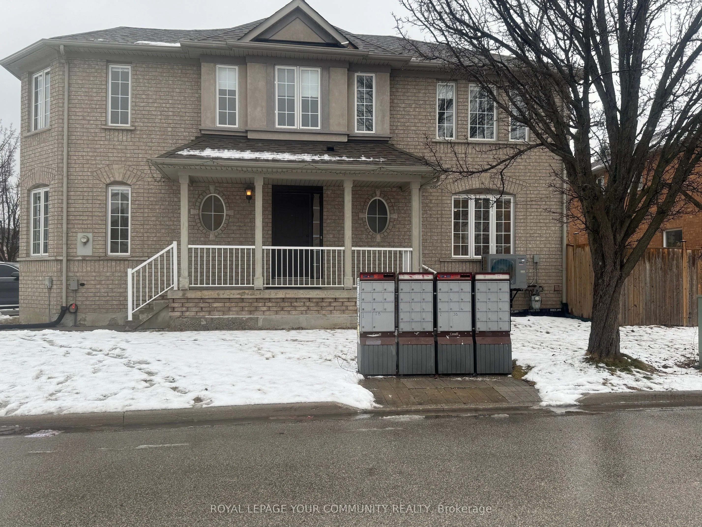 55 Grasslands Avenue, Richmond Hill, On L4b 4k9