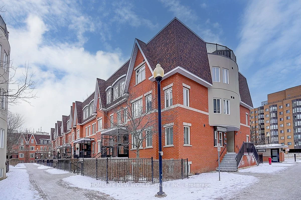 Condo Townhouse in Markham