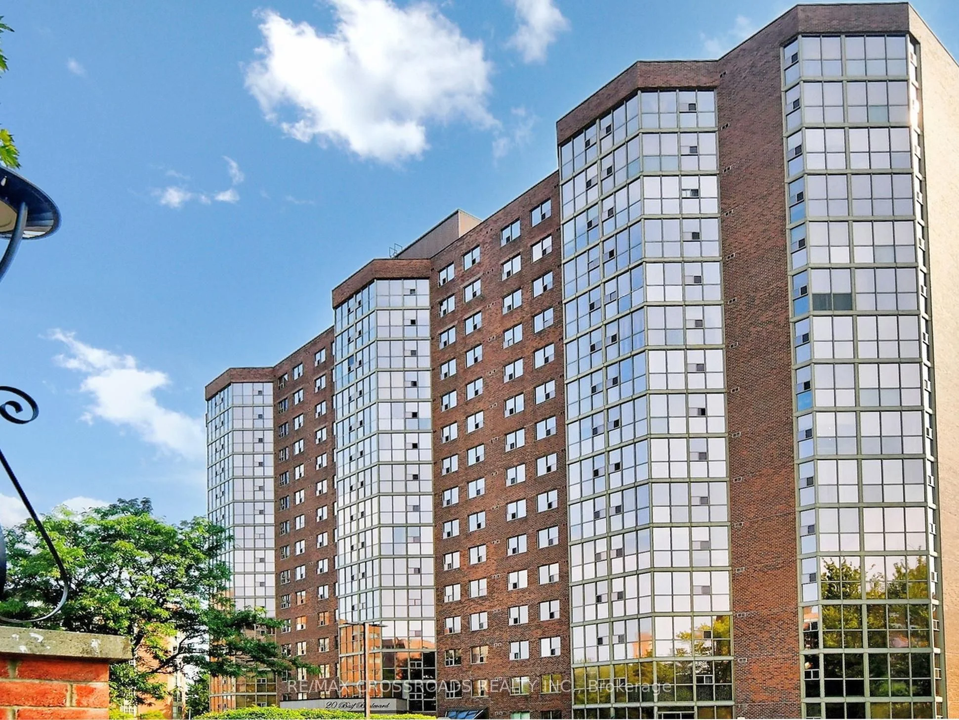 20 Baif Boulevard 707, Richmond Hill, On L4c 8t1