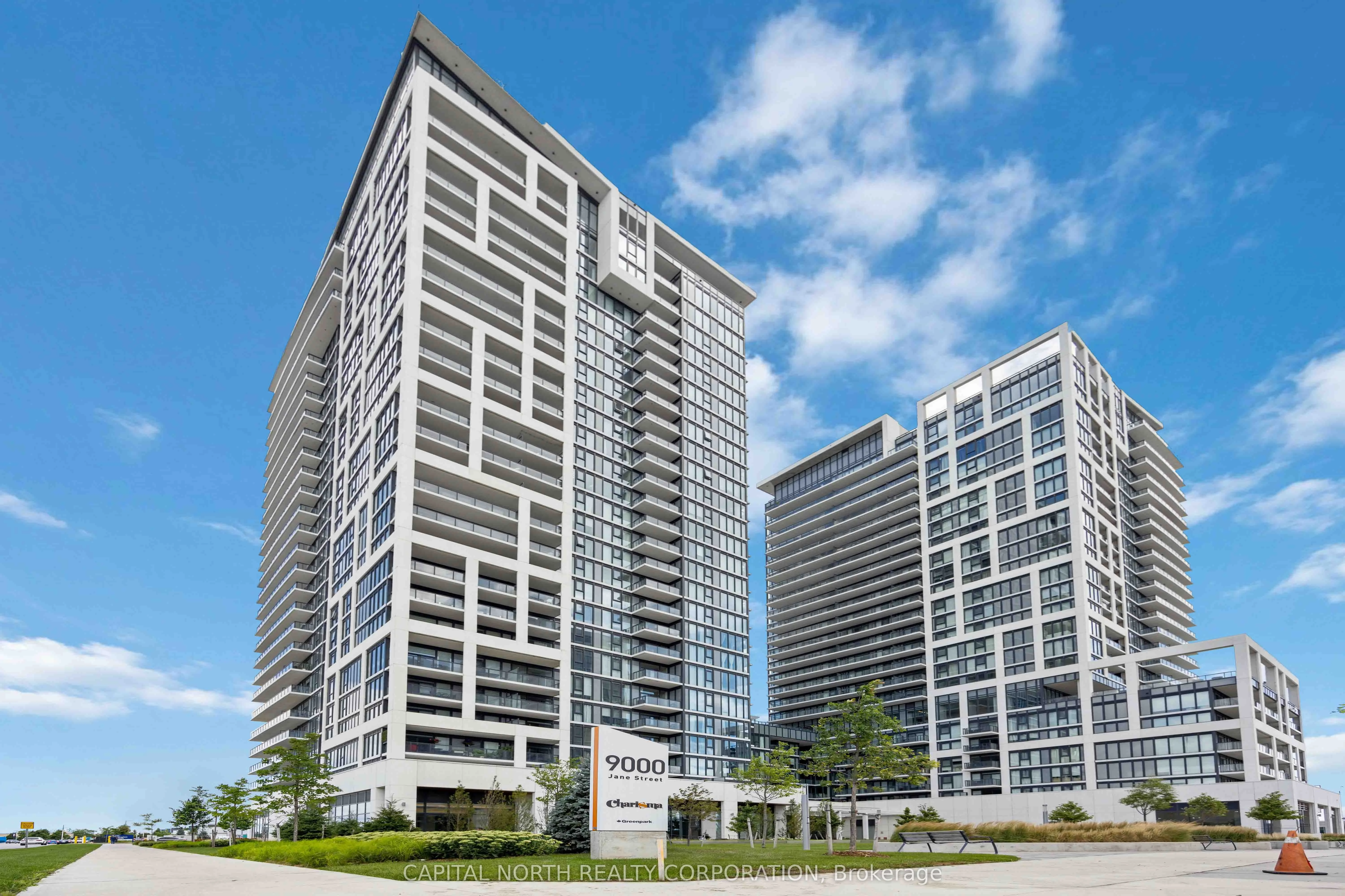 Condo Apartment in Vaughan