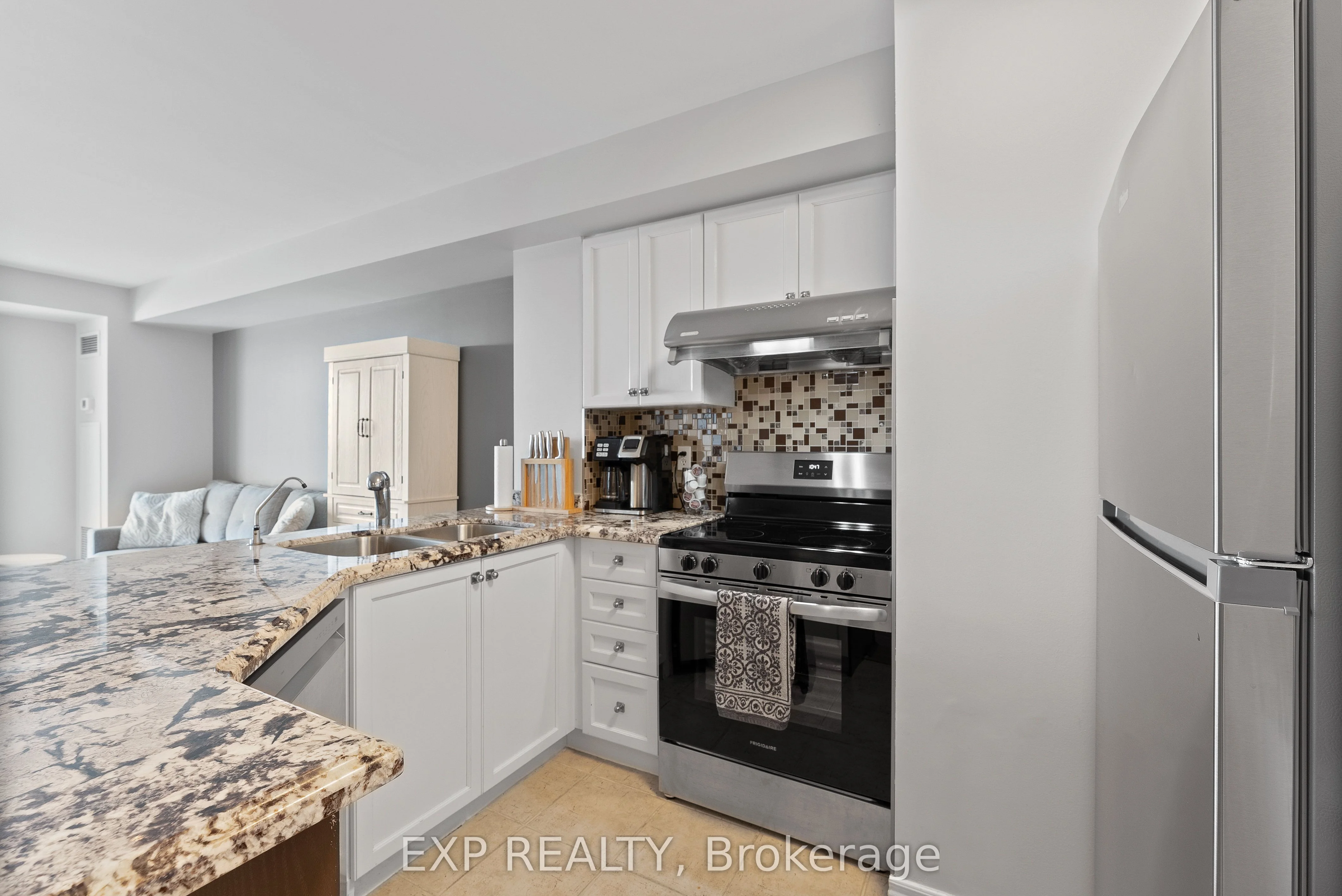 Condo Apartment in Markham
