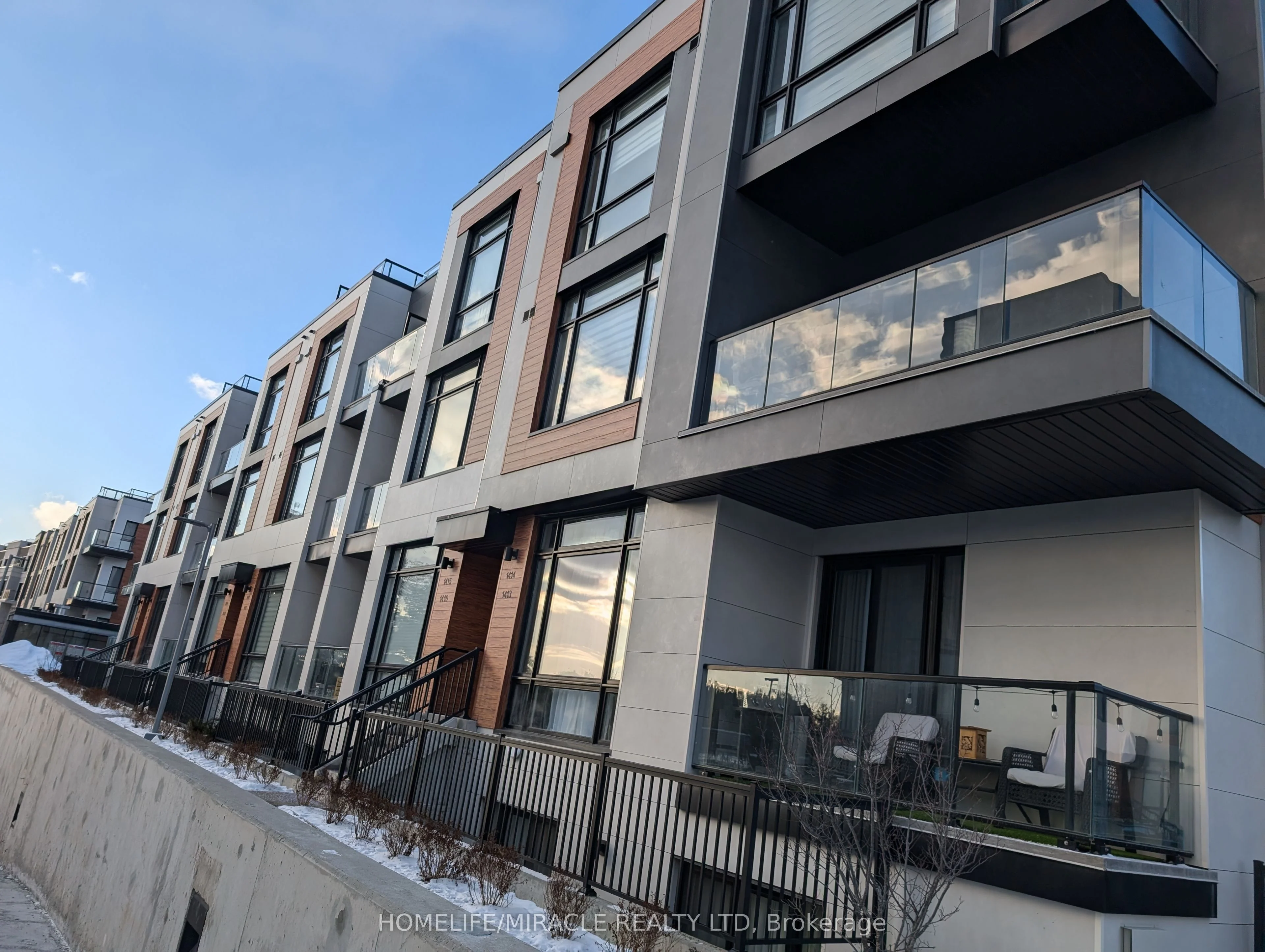 Condo Townhouse in Richmond Hill