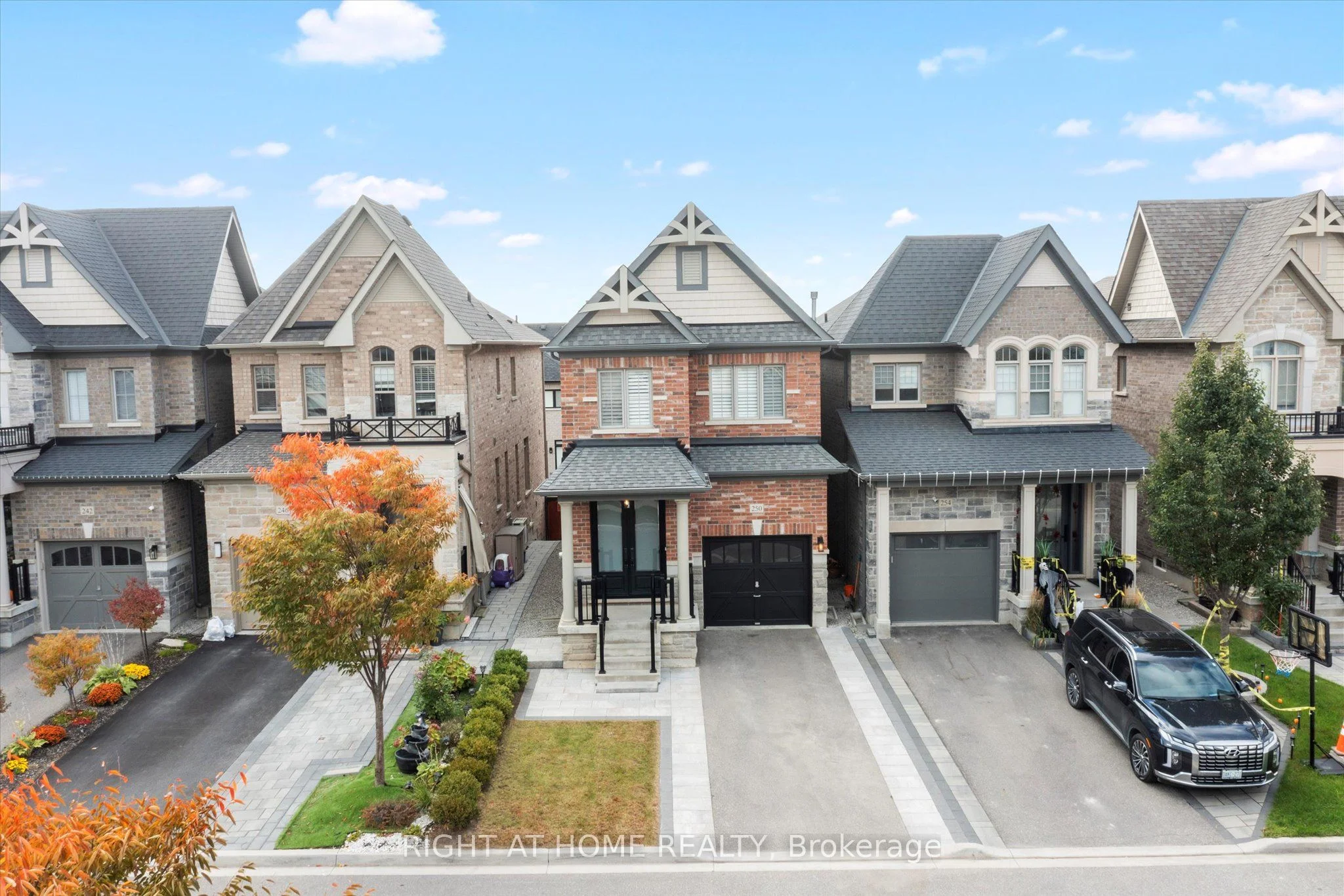 Detached in Vaughan