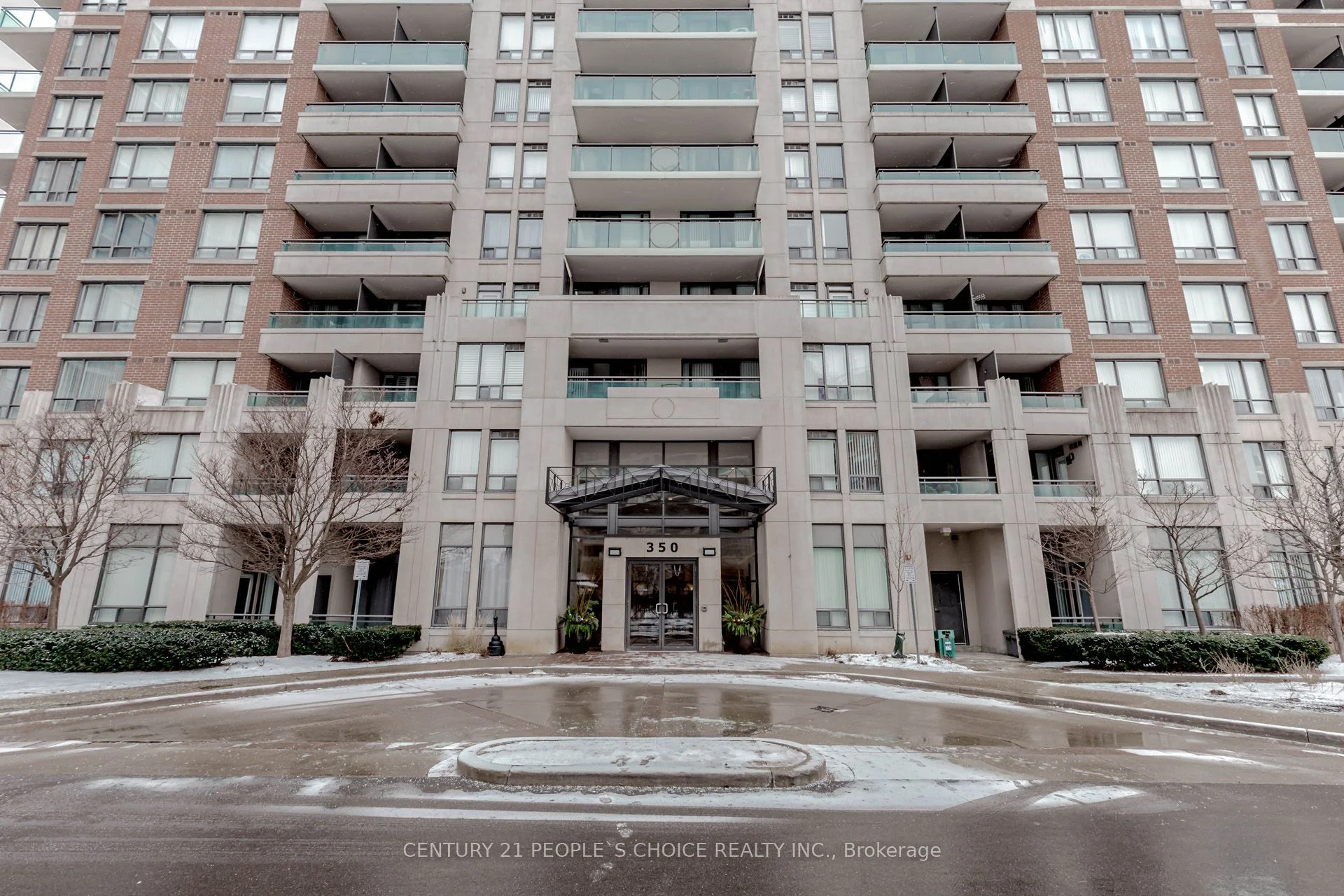 Condo Apartment in Richmond Hill