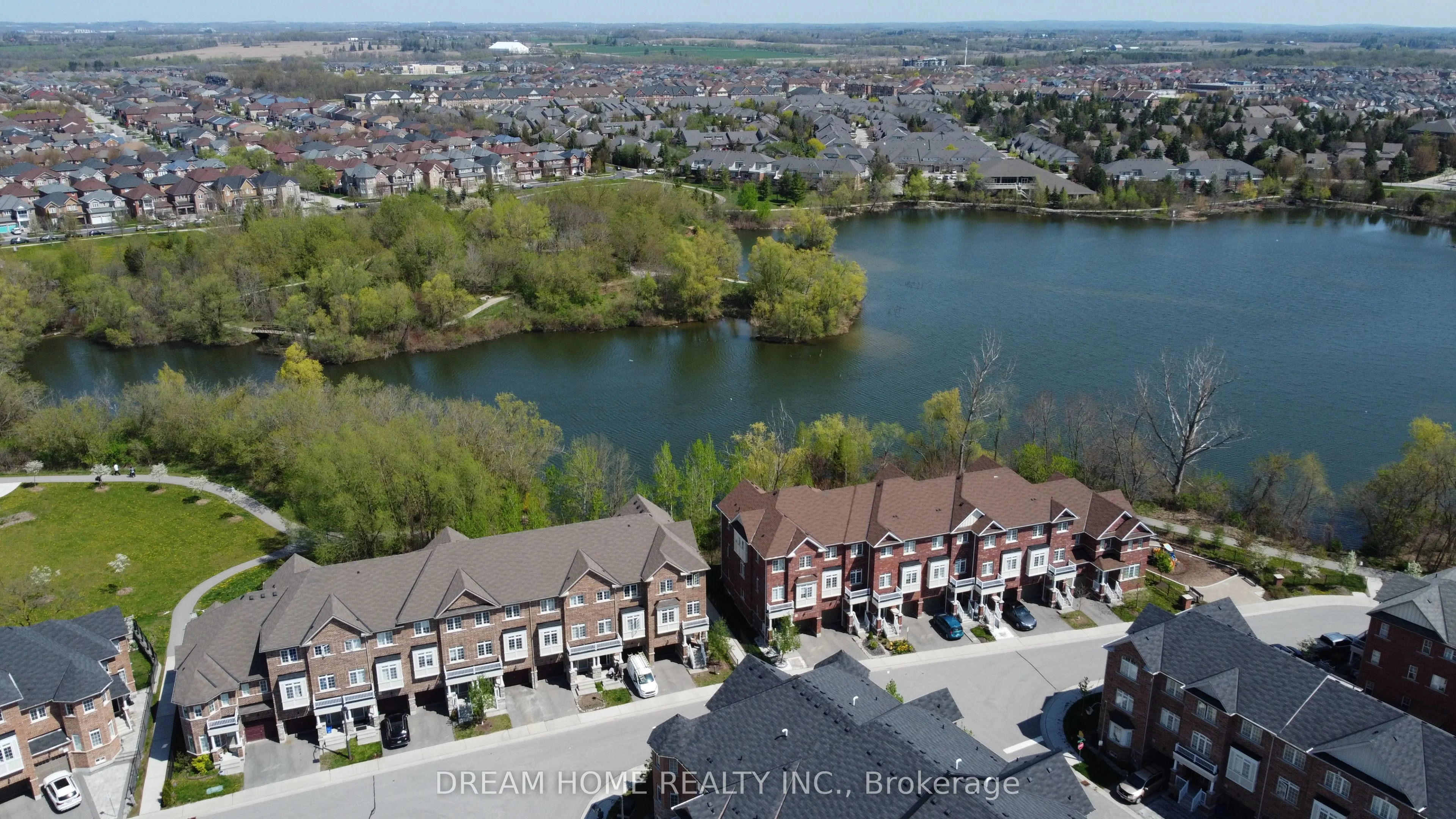 Condo Townhouse in Markham