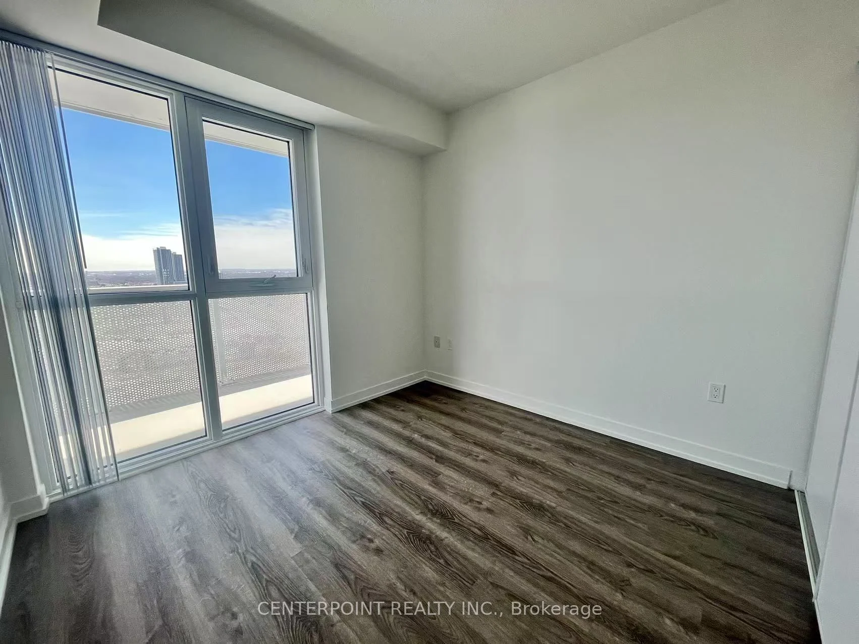 195 Commerce Street 1910, Vaughan, ON L4K 0P9