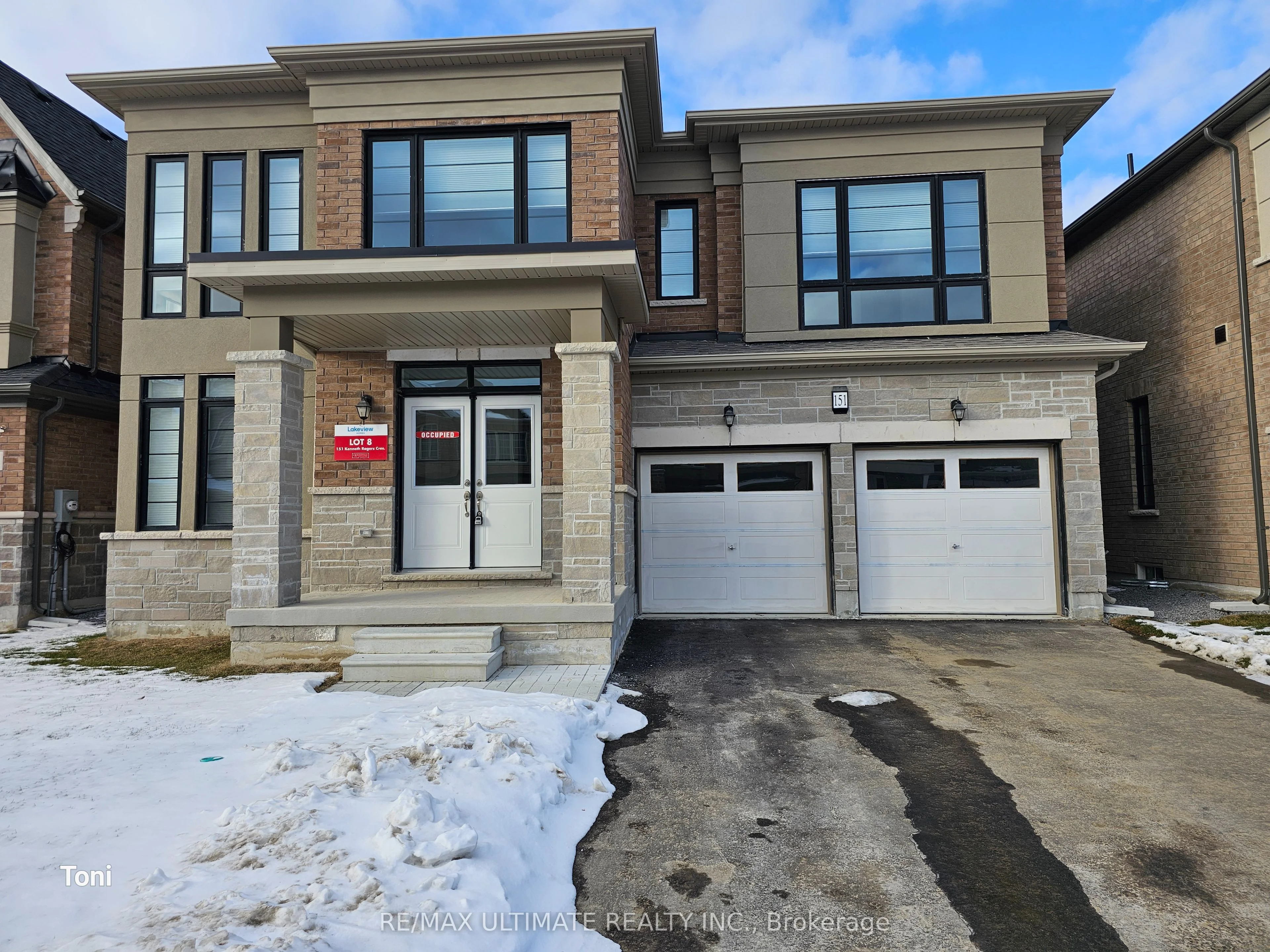 151 Kenneth Rogers Crescent S, East Gwillimbury, On L9n 0s1