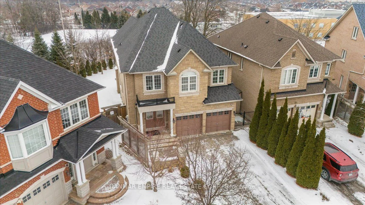 Detached in Richmond Hill