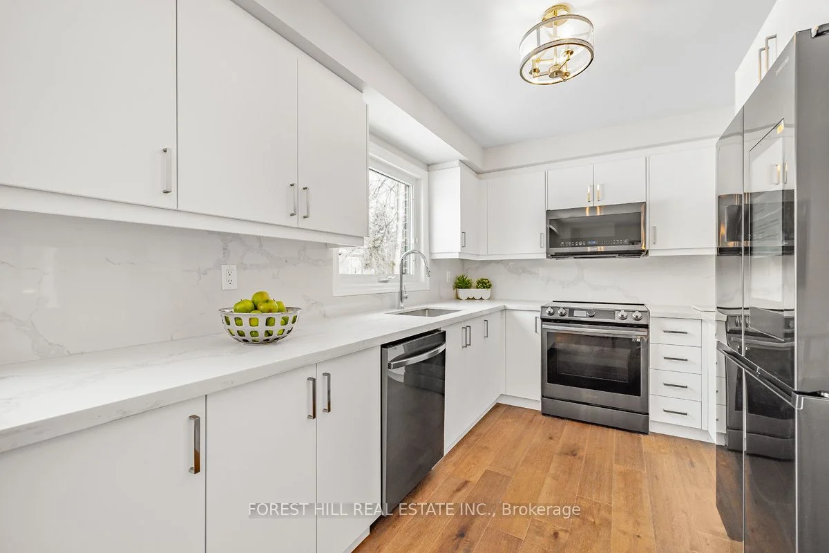 88 Pemberton Road, Richmond Hill, ON L4C 3T7