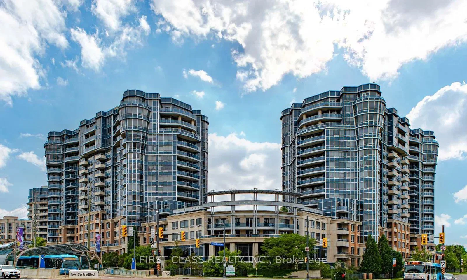 Condo Apartment in Markham