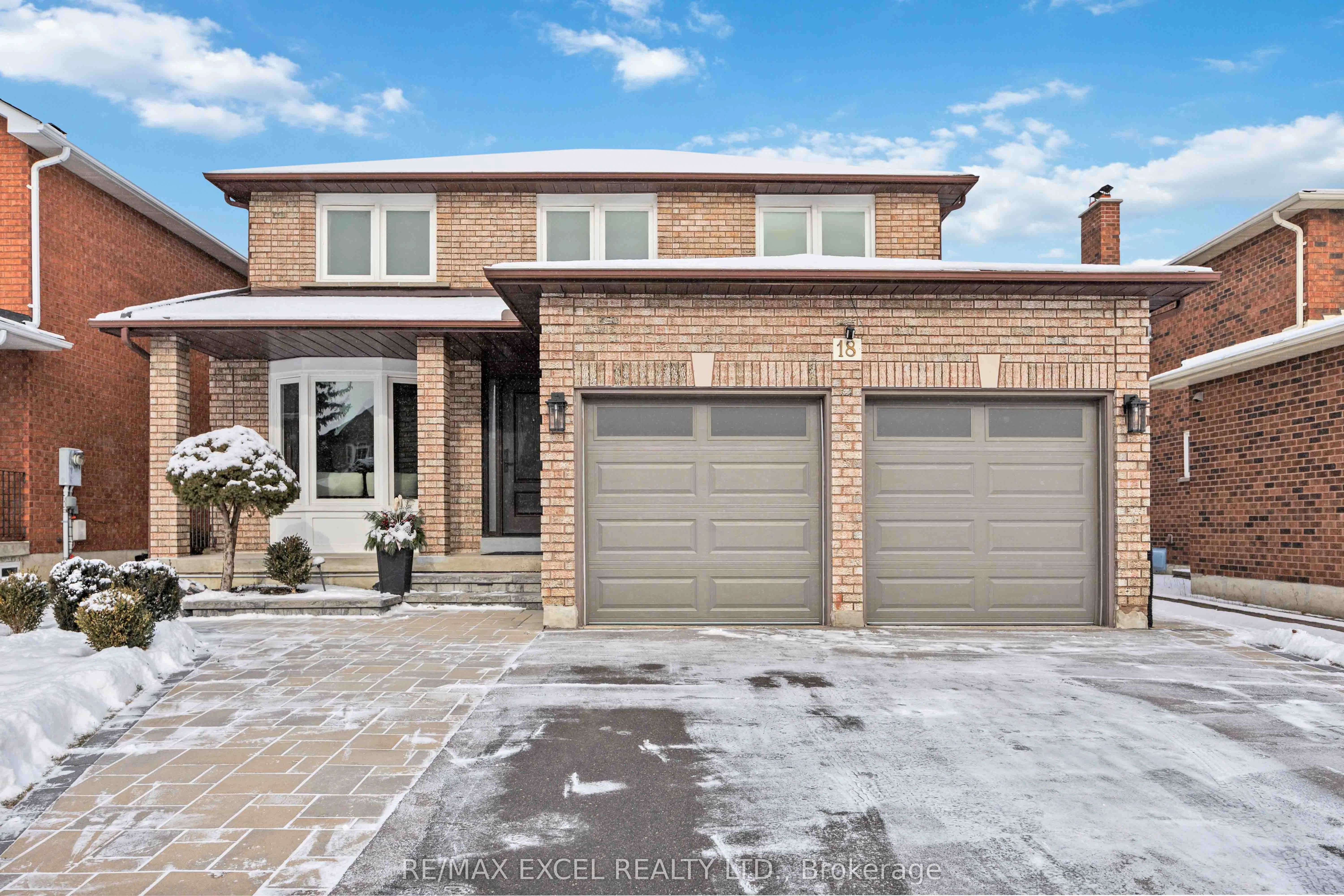Detached in Richmond Hill