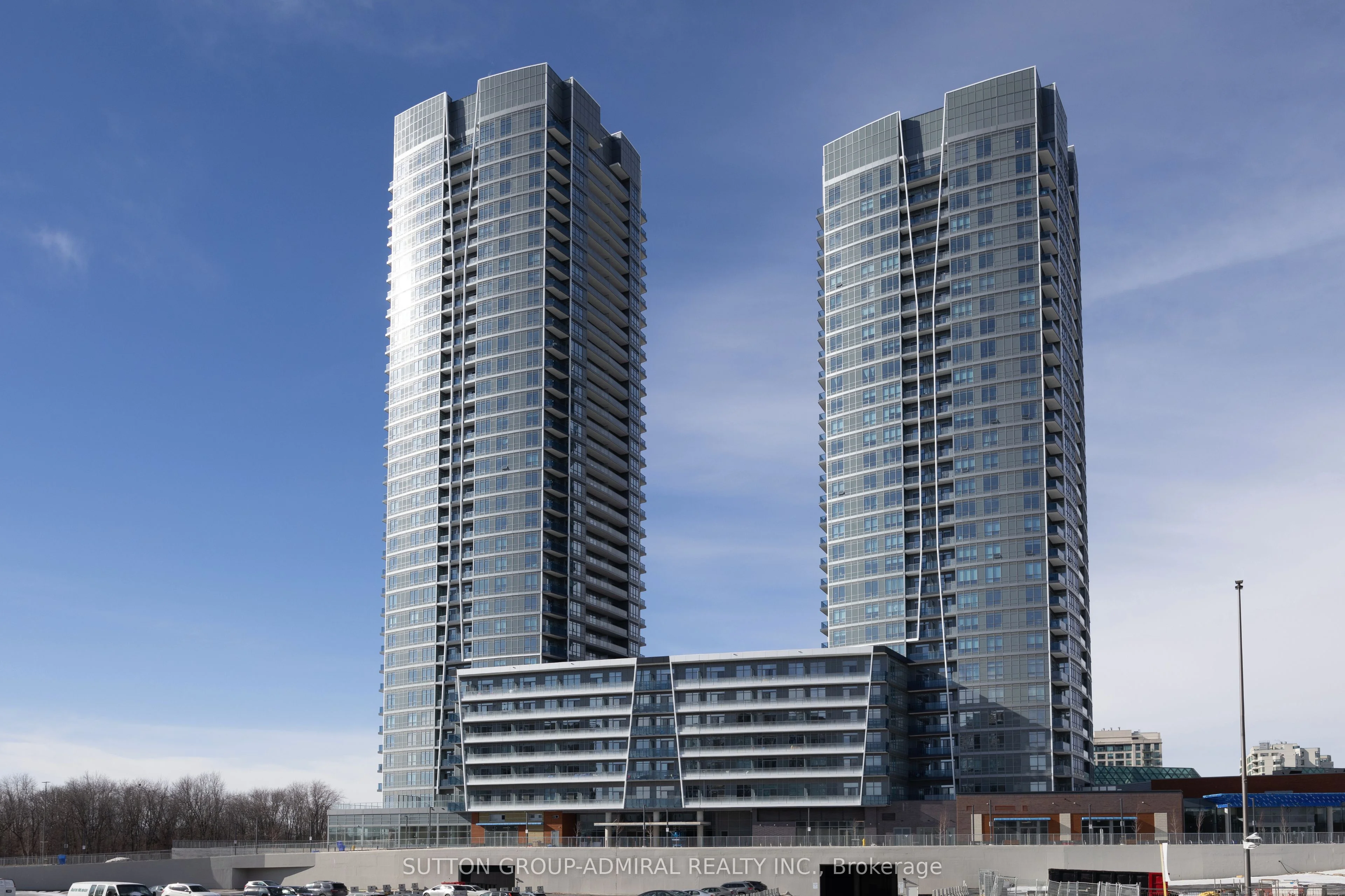 Condo Apartment in Vaughan