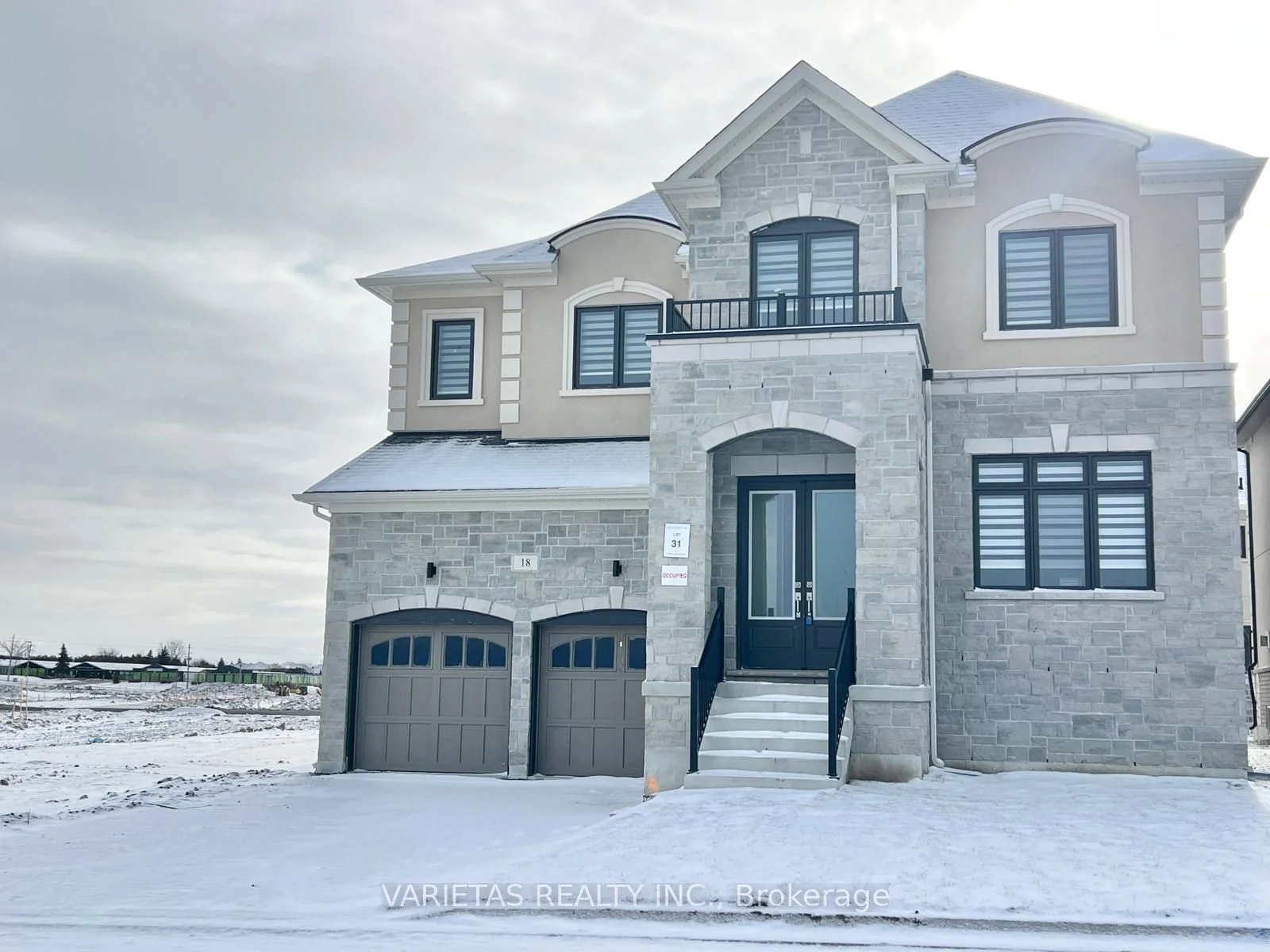 18 Donald Ingram Crescent, Georgina, On L4p 0s3