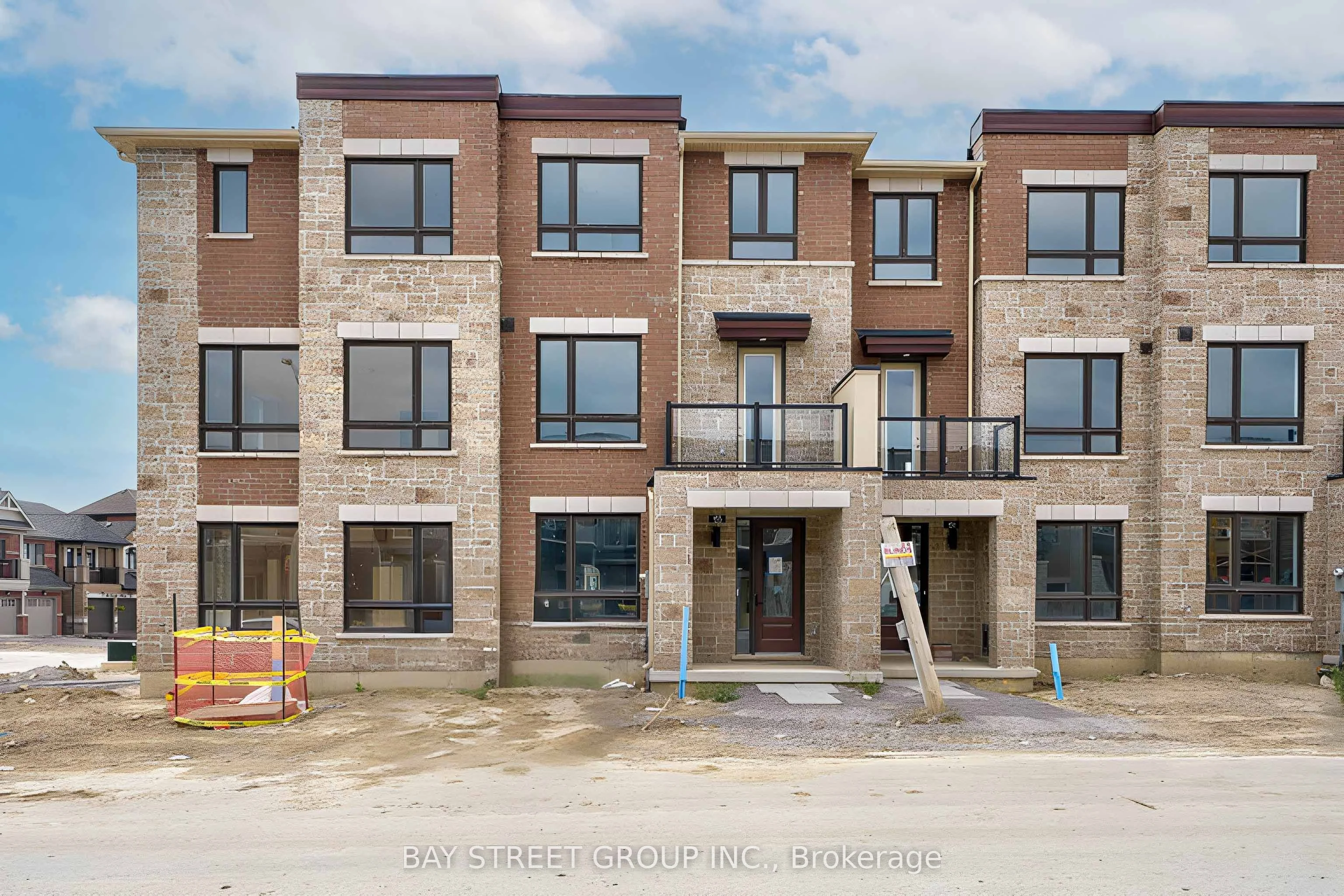 Att/Row/Townhouse in Markham
