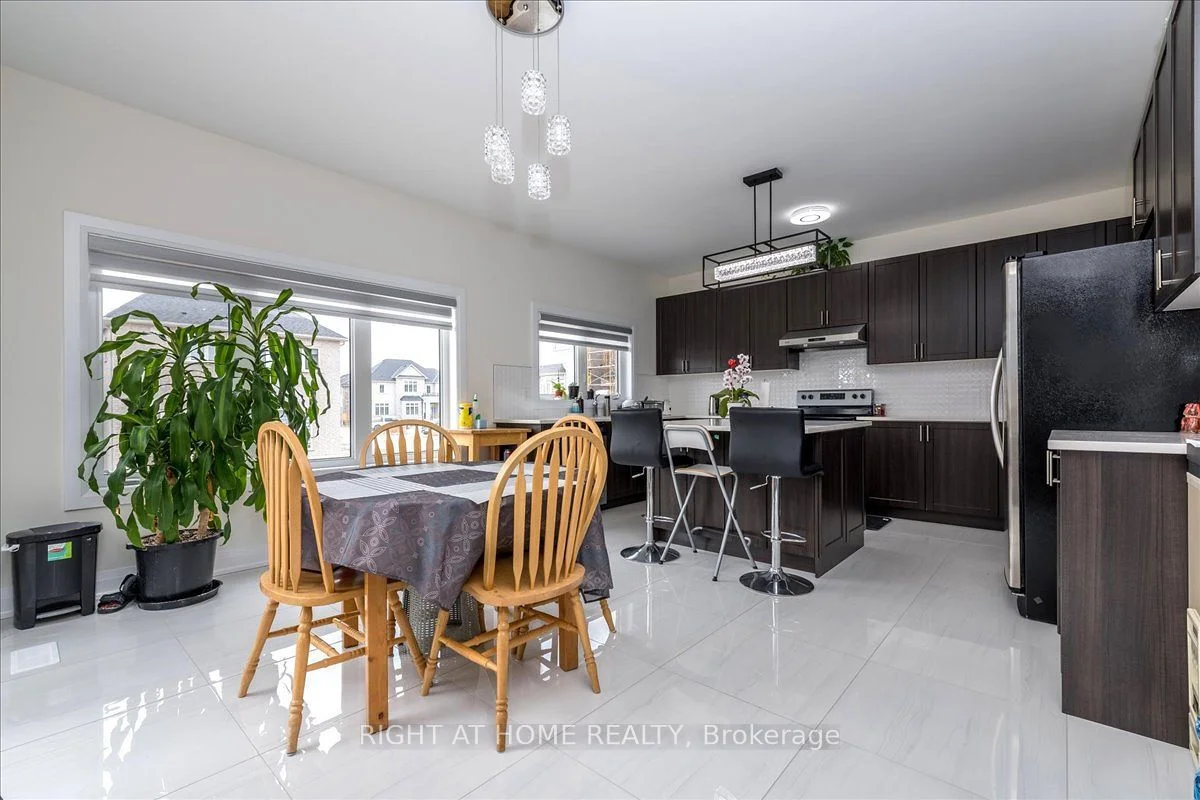 1442 Broderick Street, Innisfil, On L9s 0p4