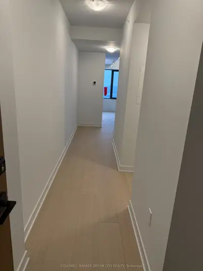 Condo Apartment in Vaughan