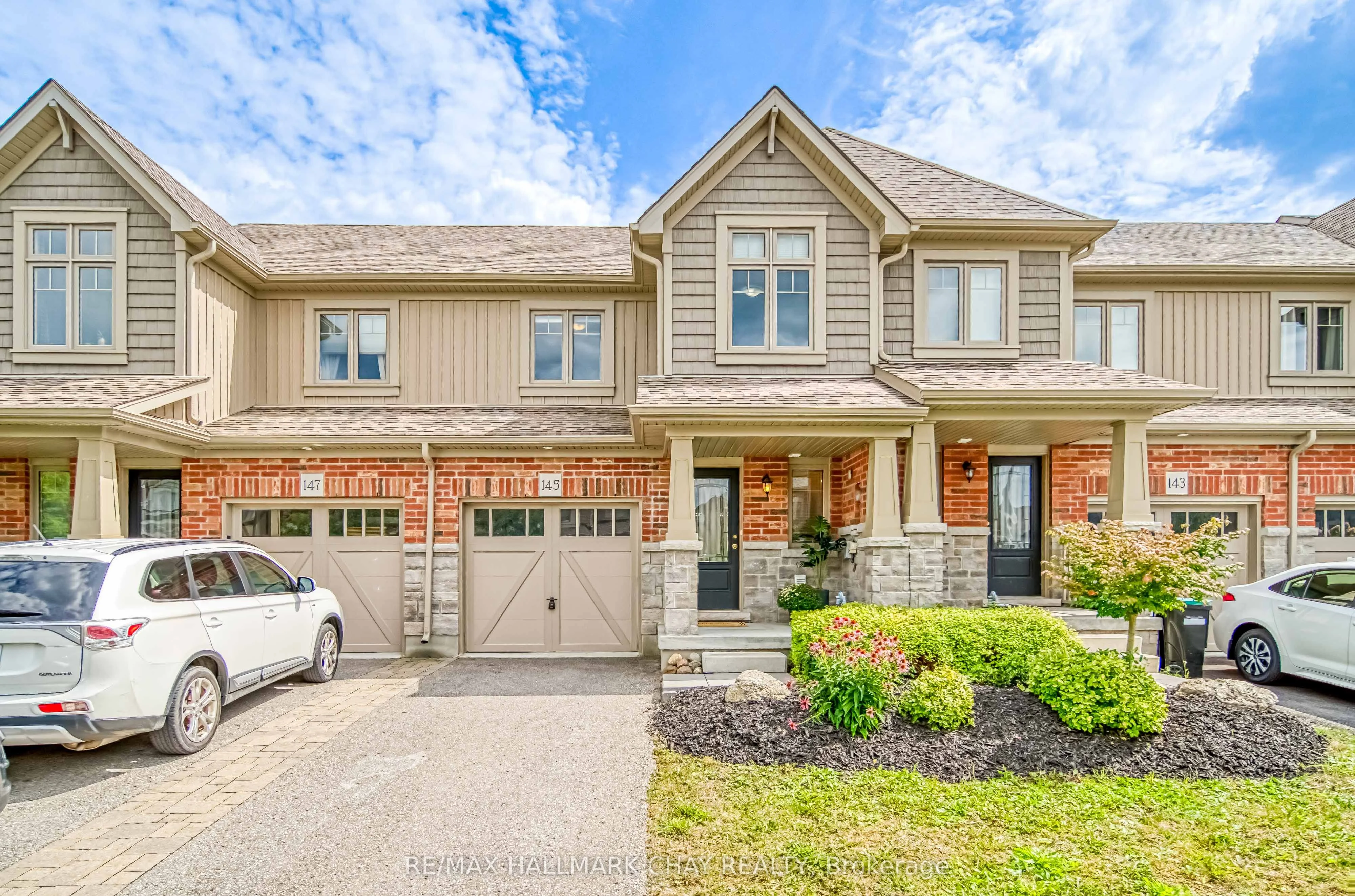 Att/Row/Townhouse in New Tecumseth