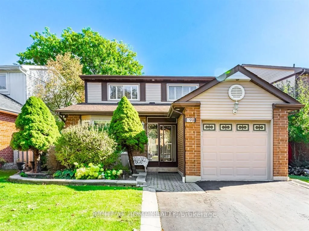 Detached in Richmond Hill