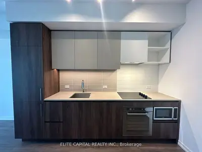 7890 Jane Street 1210, Vaughan, On L4k 5k8