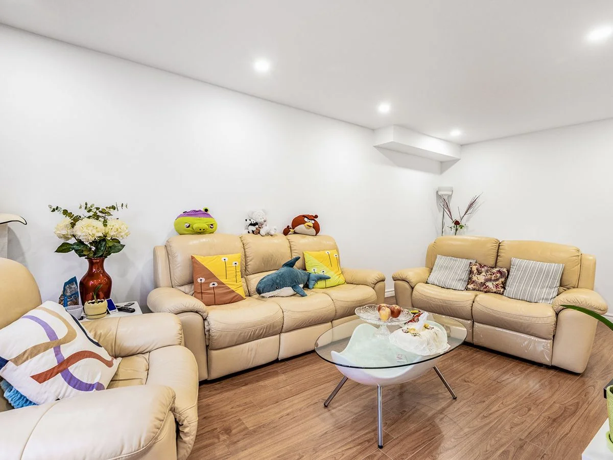 Att/Row/Townhouse in Richmond Hill