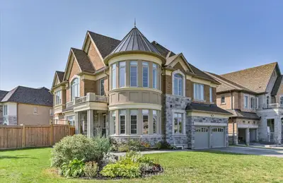 96 Mitchell Place Bsmt, Newmarket, On L3y 0c7