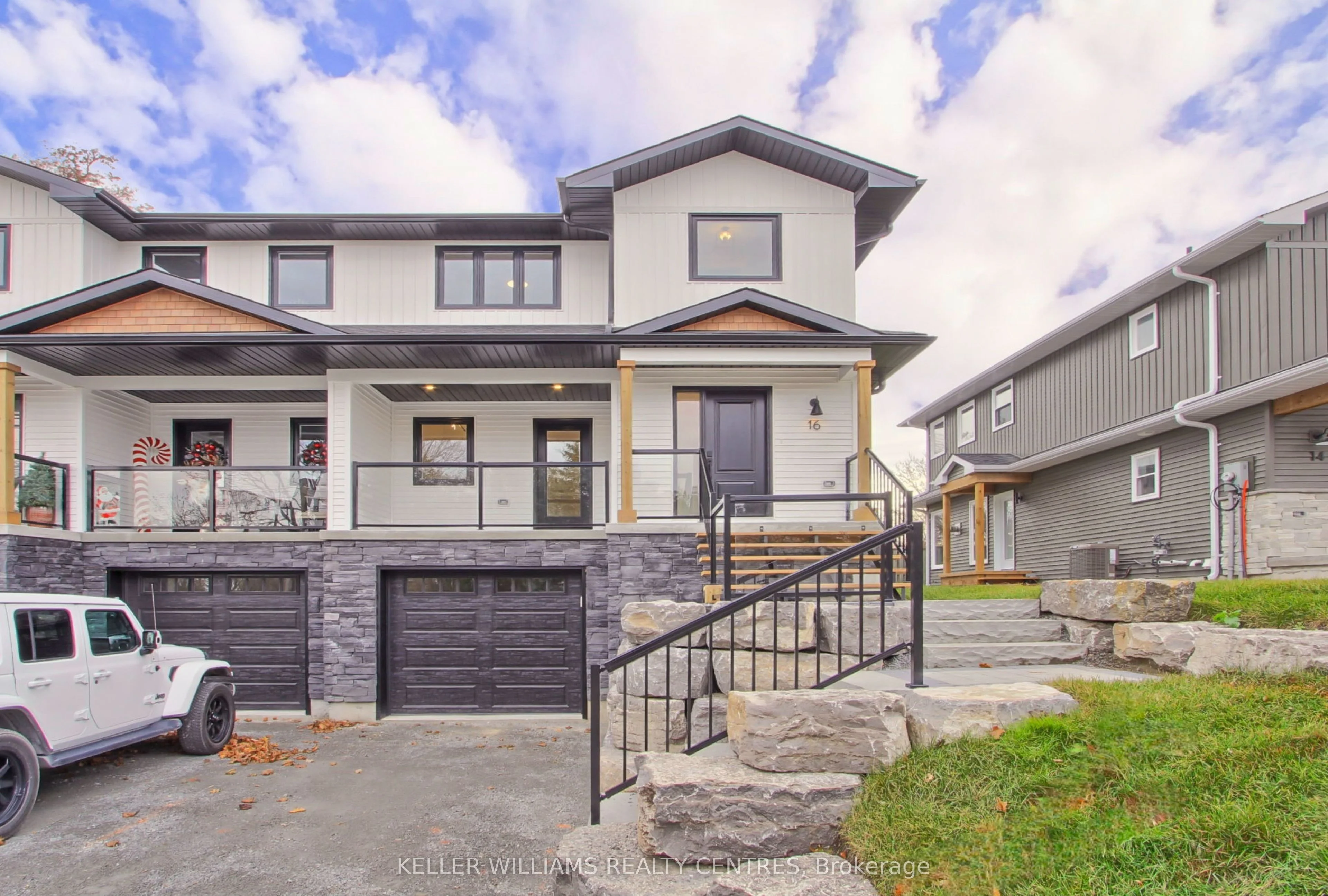 16 John Harvey Street, Uxbridge, On L9p 1c3