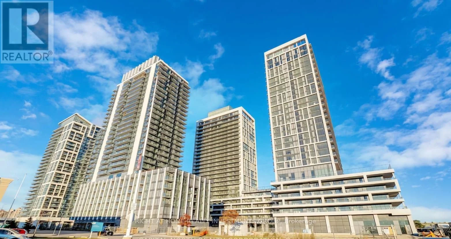 Condo Apartment in Vaughan