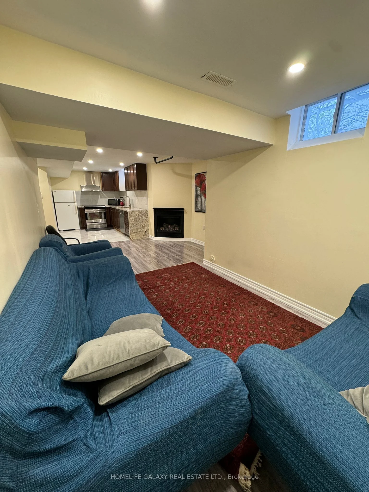 674 Shanahan Boulevard, Newmarket, ON L3X 1P7