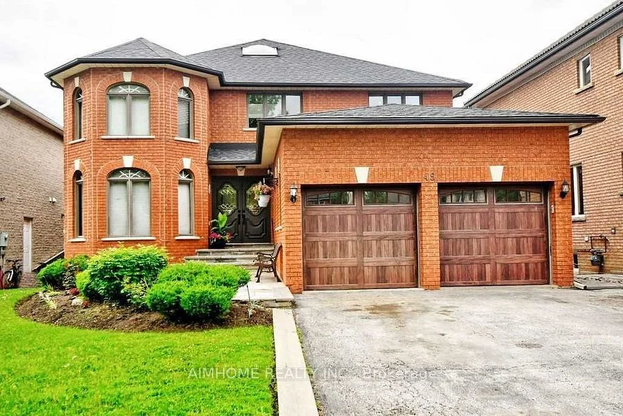 Detached in Richmond Hill