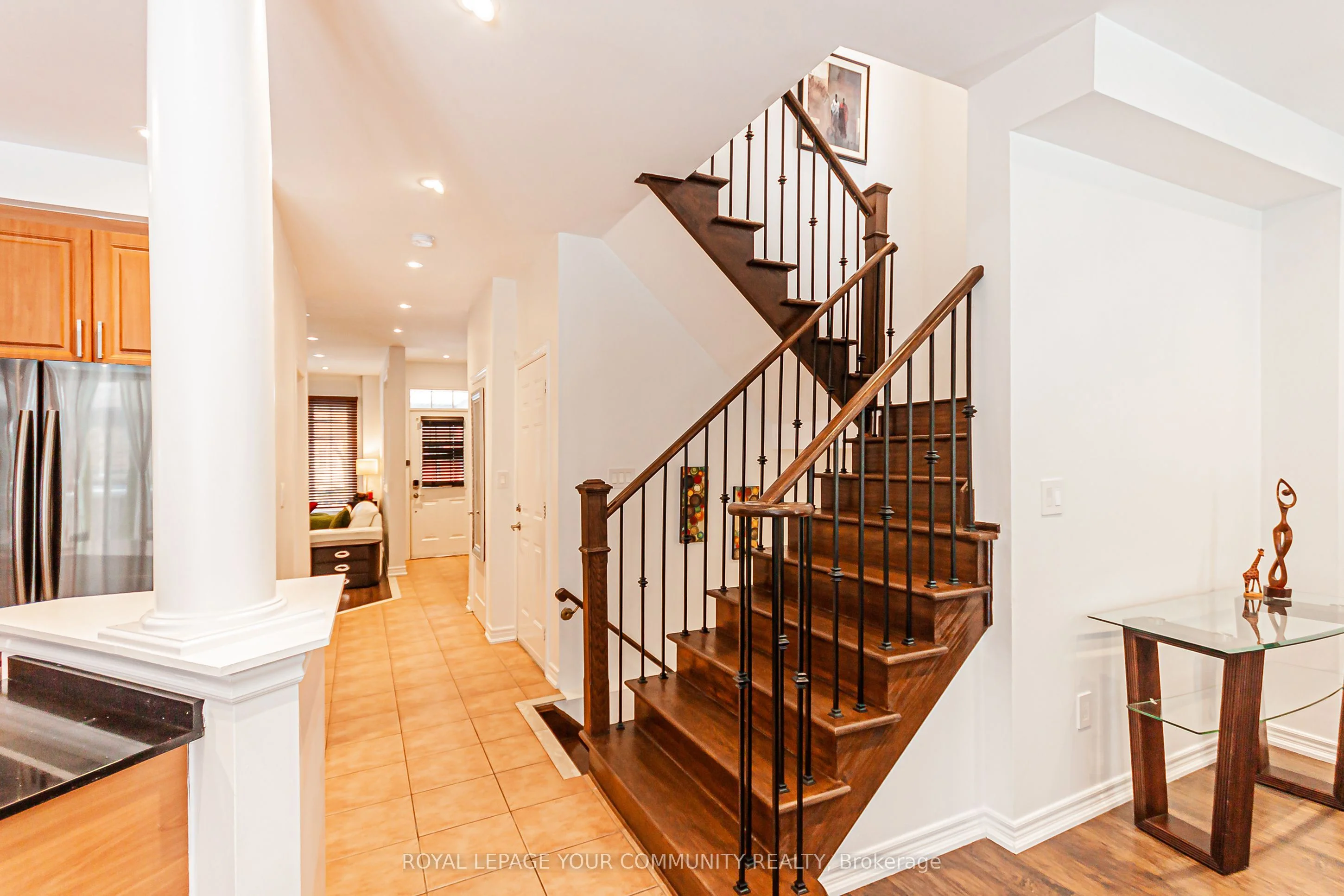 16 Kingshill Road, Richmond Hill, ON L4E 4B1