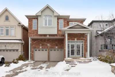 229 Aspenwood Drive, Newmarket, On L3x 3k7