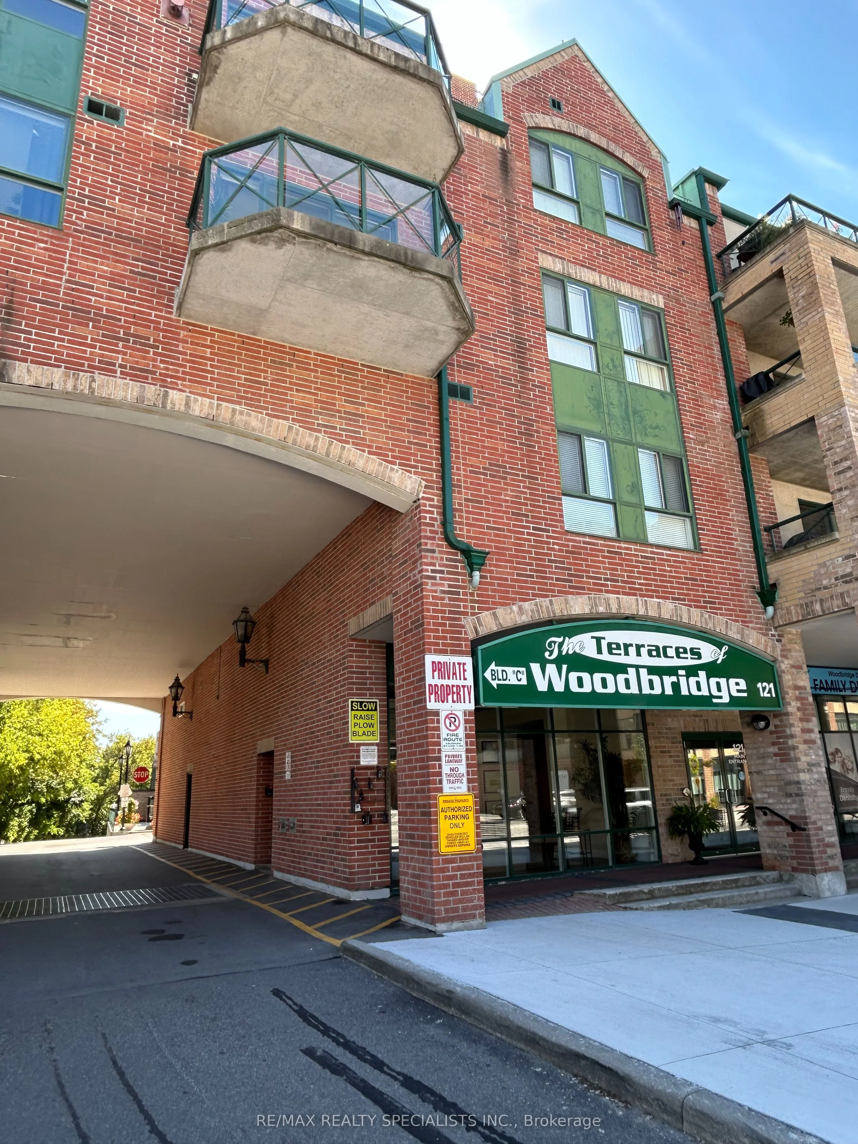 121 Woodbridge Avenue 412, Vaughan, On L4l 9e3