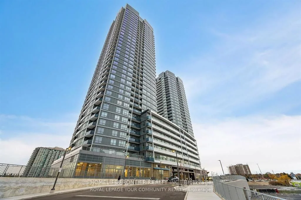 Condo Apartment in Vaughan