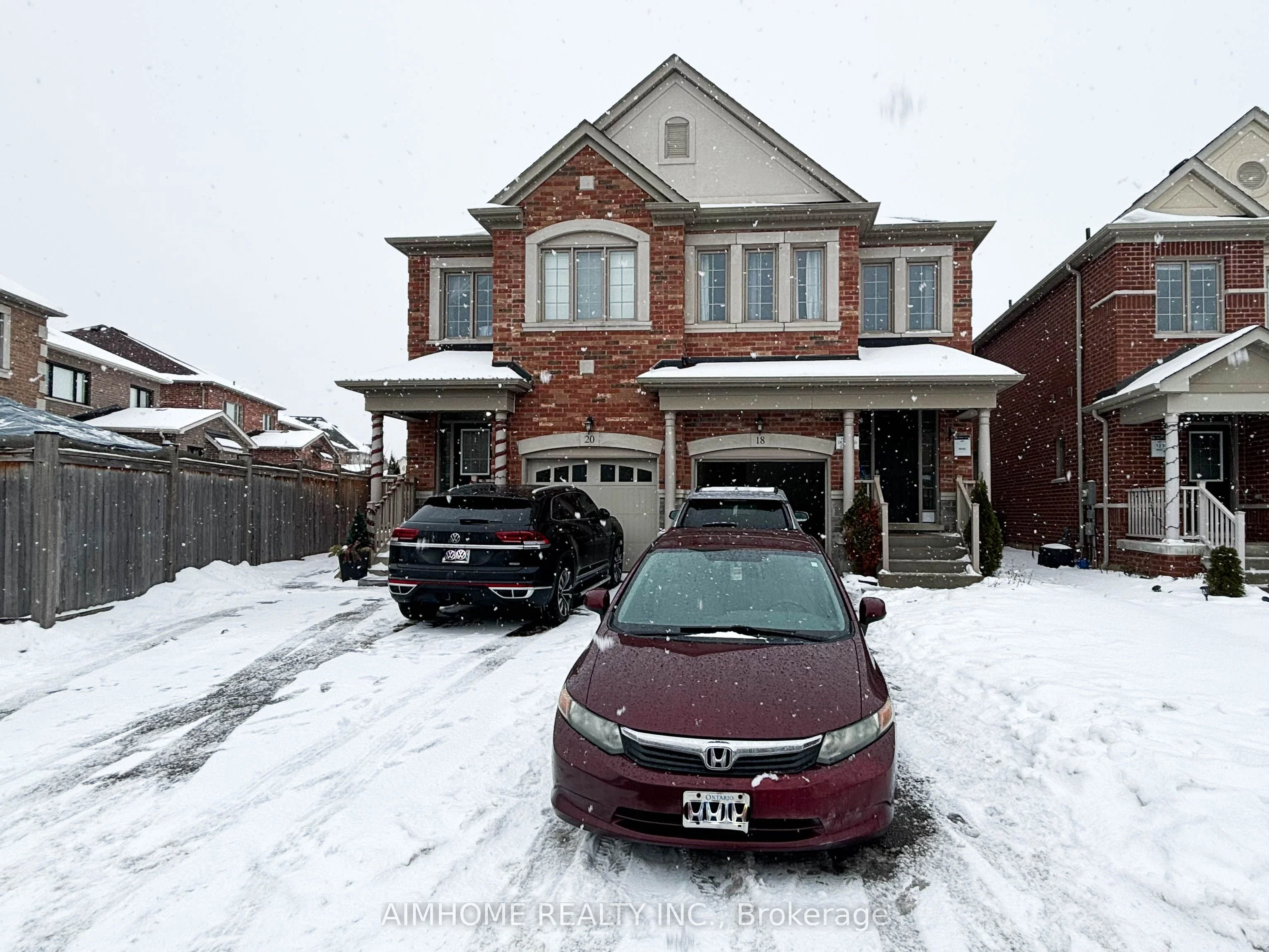 Att/Row/Townhouse in East Gwillimbury