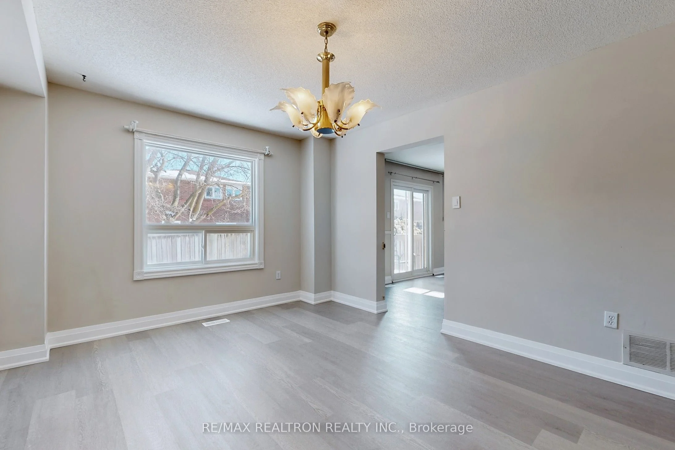 93 Yorkland Street, Richmond Hill, ON L4C 9Z5