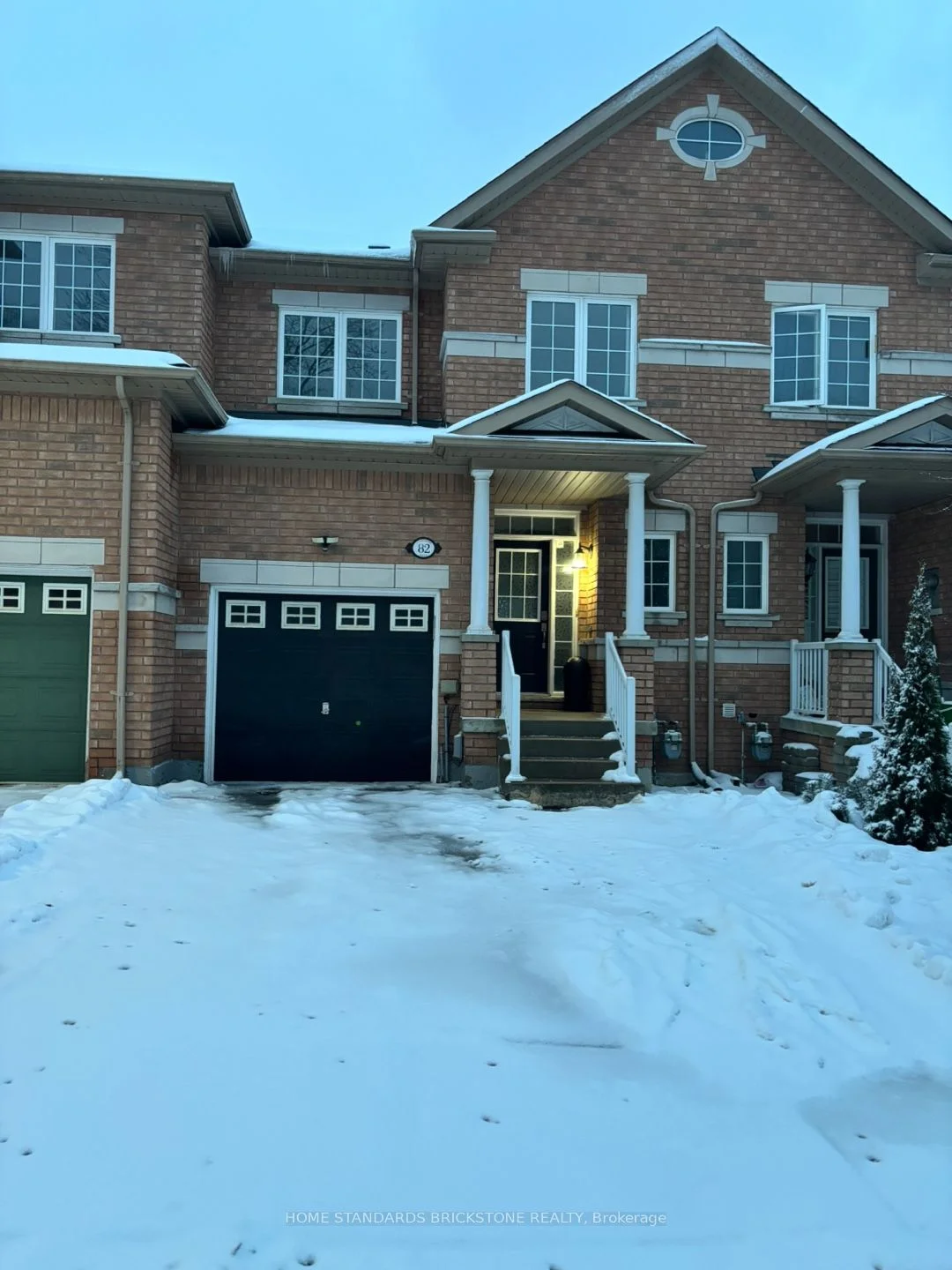 8 Townwood Drive 82, Richmond Hill, On L4e 4y3