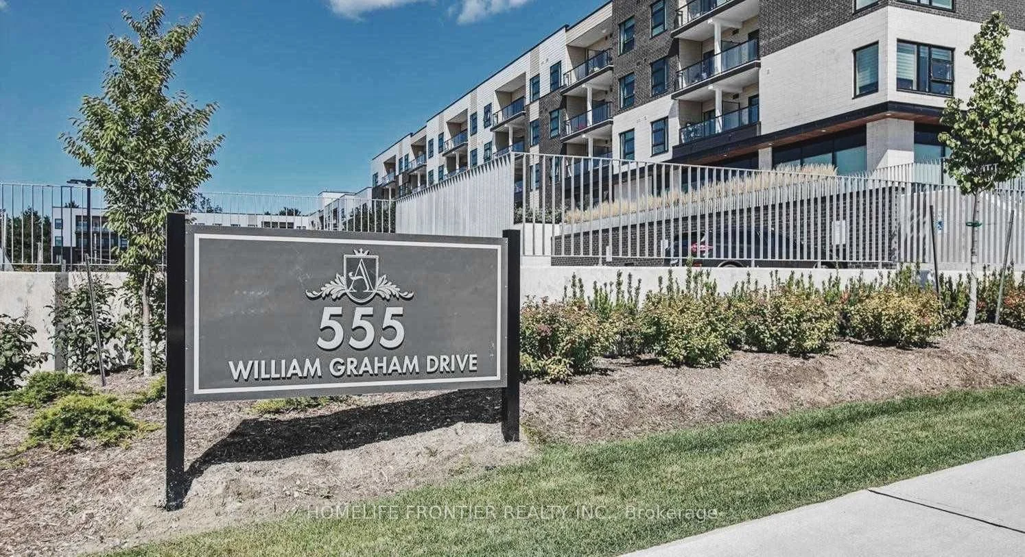 Condo Apartment in Aurora