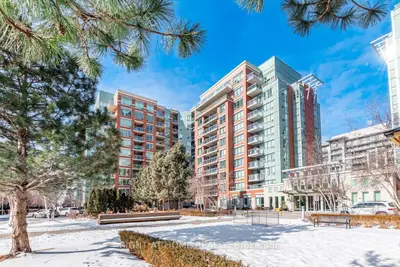 Condo Apartment in Markham