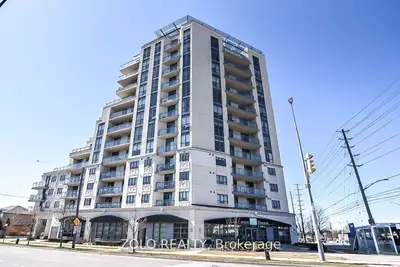 Condo Apartment in Vaughan