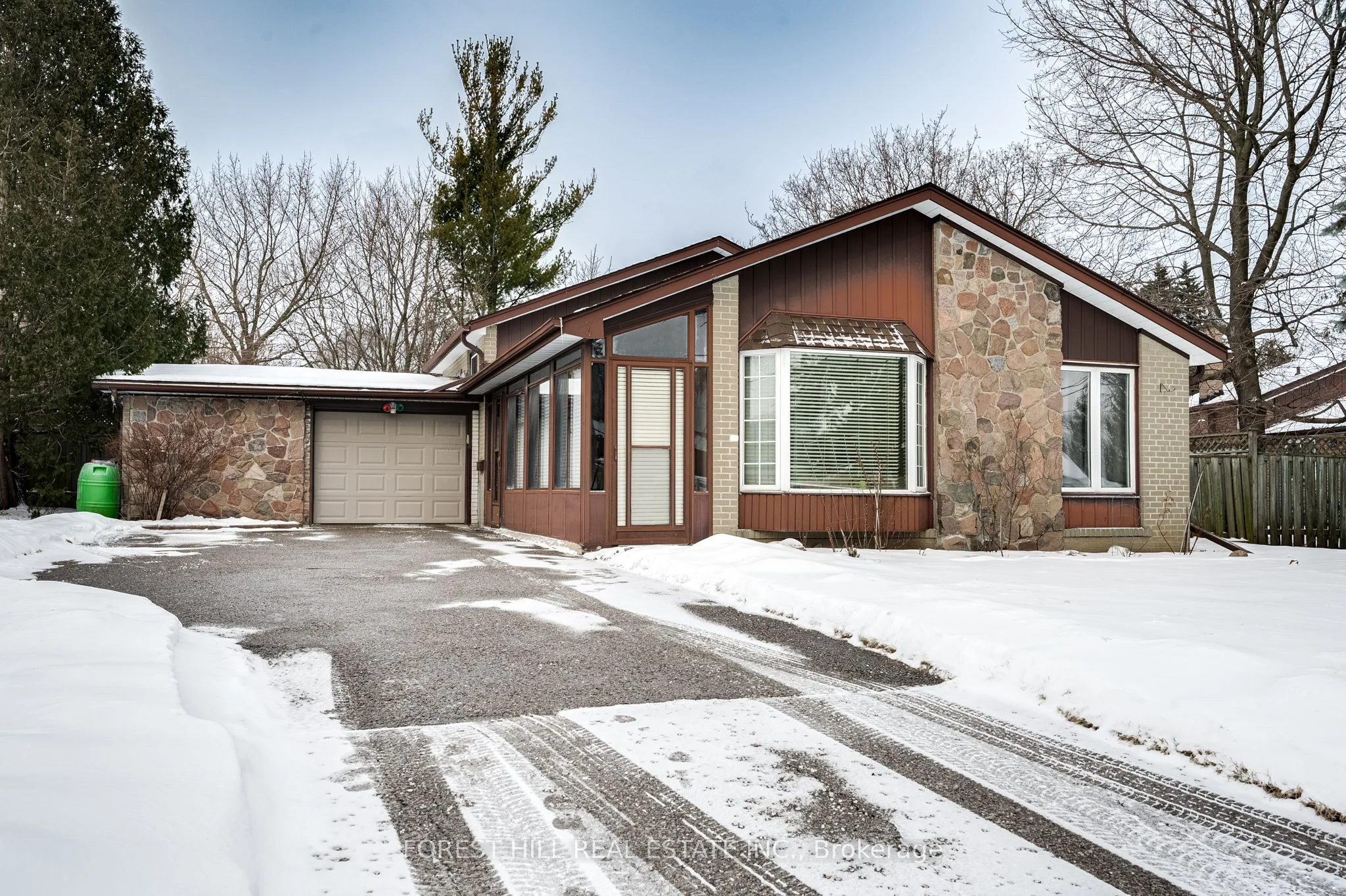 Detached in Aurora