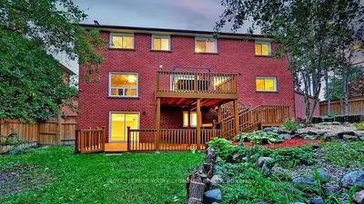 1 Sala Drive Bsmt, Richmond Hill, On L4c 8c2