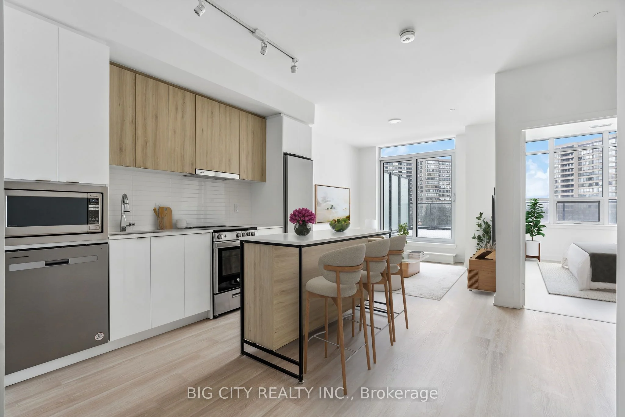 Condo Apartment in Vaughan