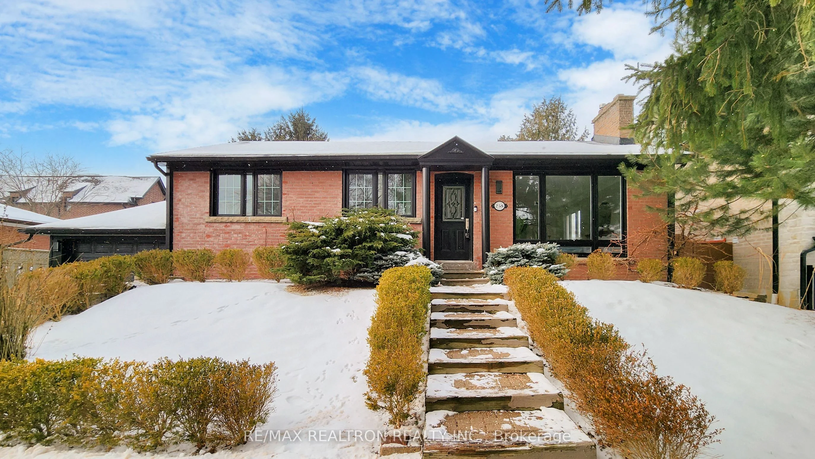 Detached in Richmond Hill