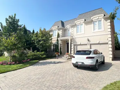 Detached in Richmond Hill